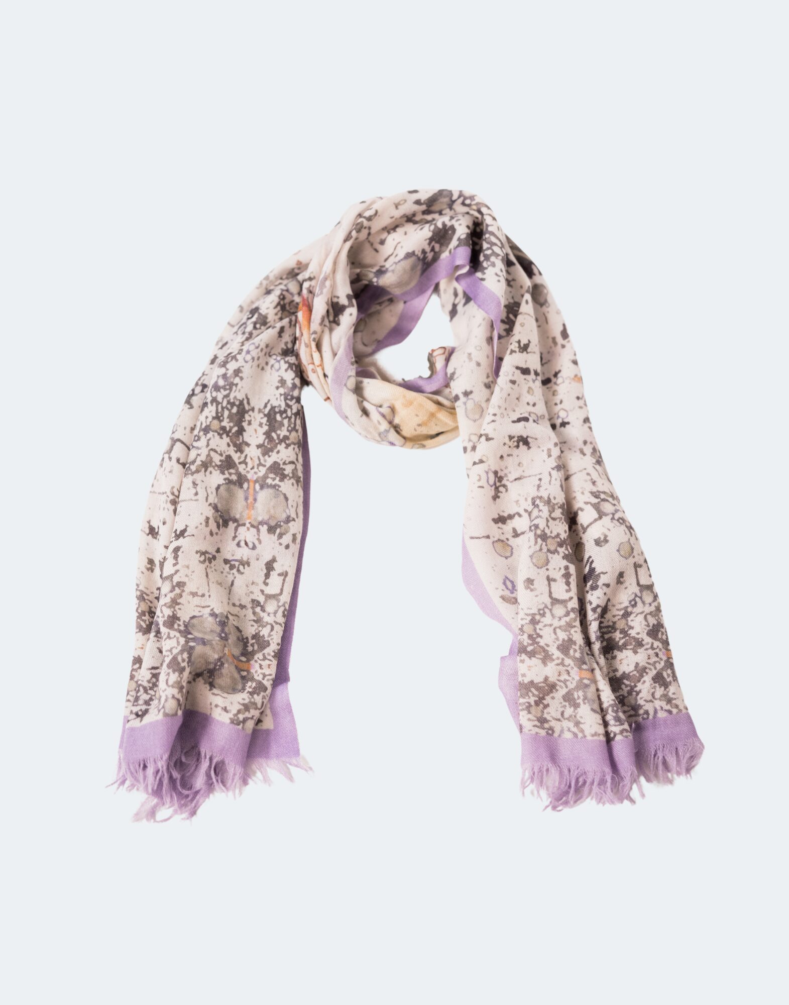 neutral scarf with lavender edge and a buck